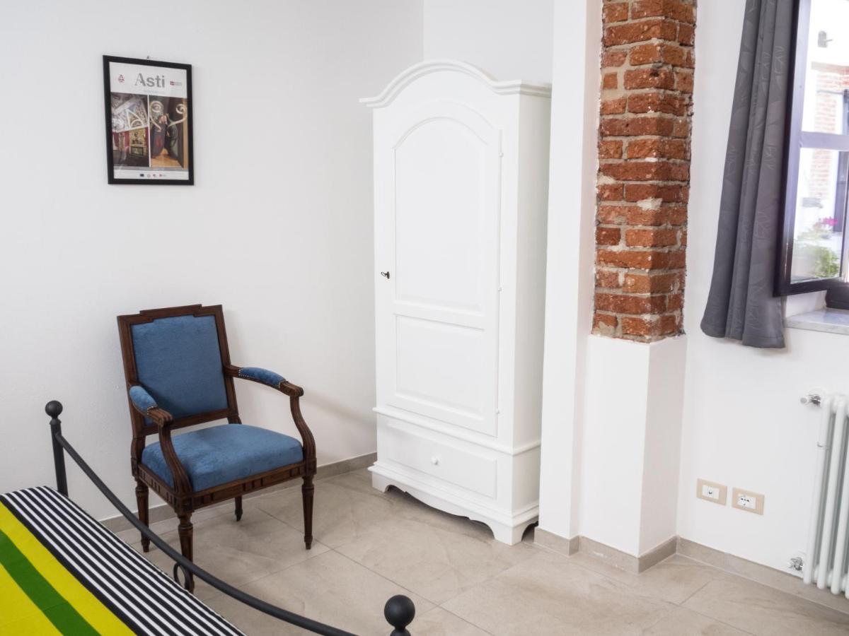 La Tintoria Suites Asti Exteriör bild